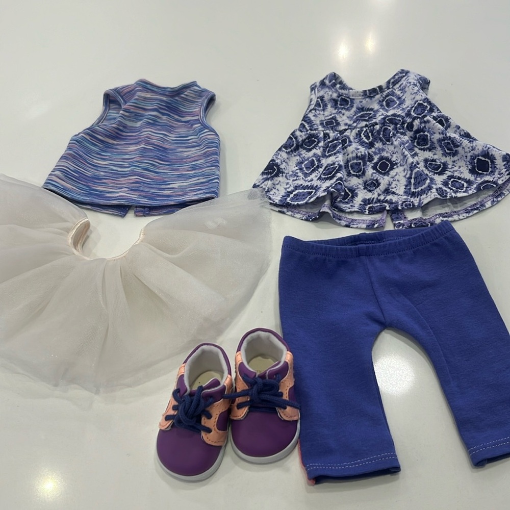 2 outfits American girl